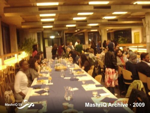 Iftar 2009 (Amsterdam) — Participatie Orthodoxe Moslima's — afbeelding 5 van 11