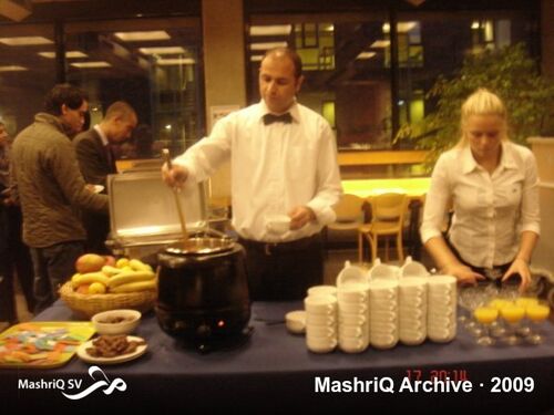Iftar 2009 (Amsterdam) — Participatie Orthodoxe Moslima's — afbeelding 8 van 11