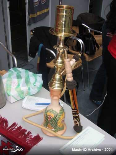 Open Dag Haagse Hogeschool 2004 — MashriQ-stand — afbeelding 4 van 11
